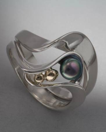 14K Gold and Sterling Silver ring with 4mm pearl (shown here with Black Pearl see options to choose pearl color)